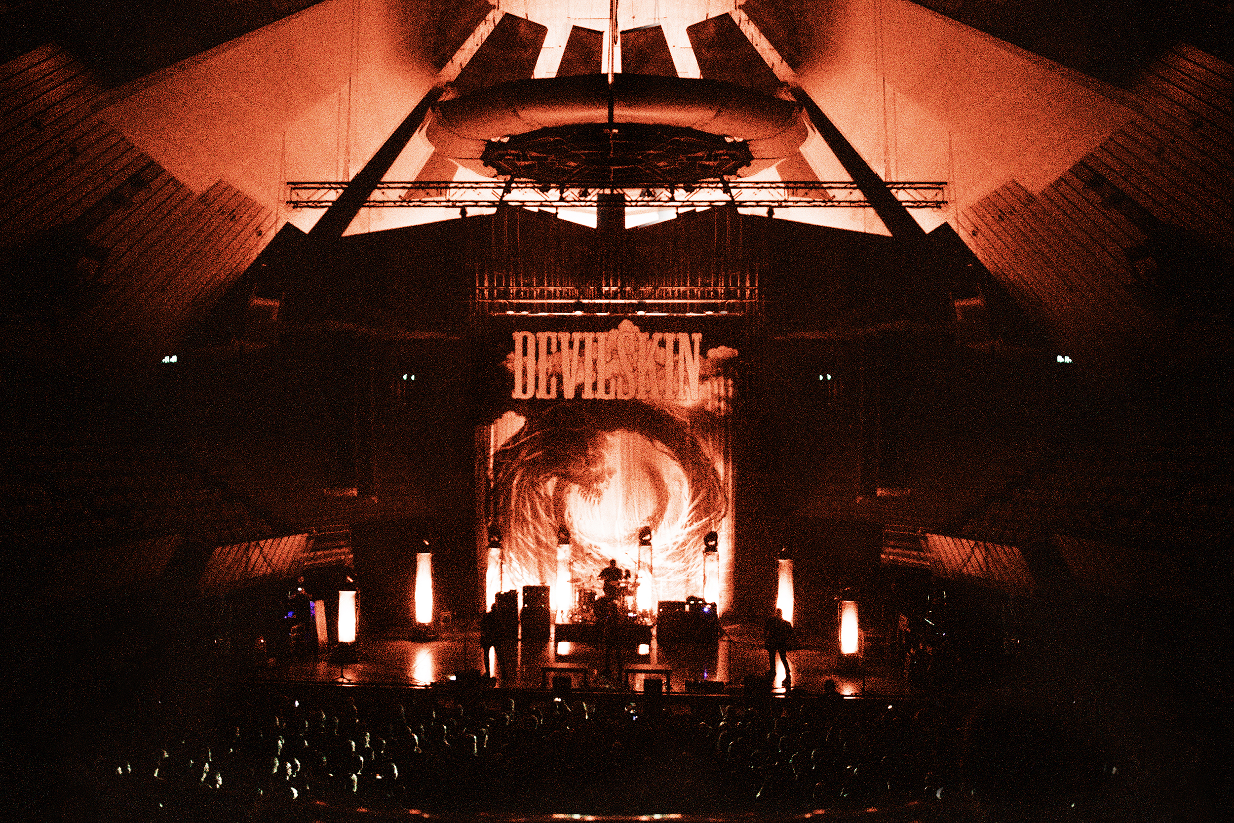 DSC01237 Symmetrical