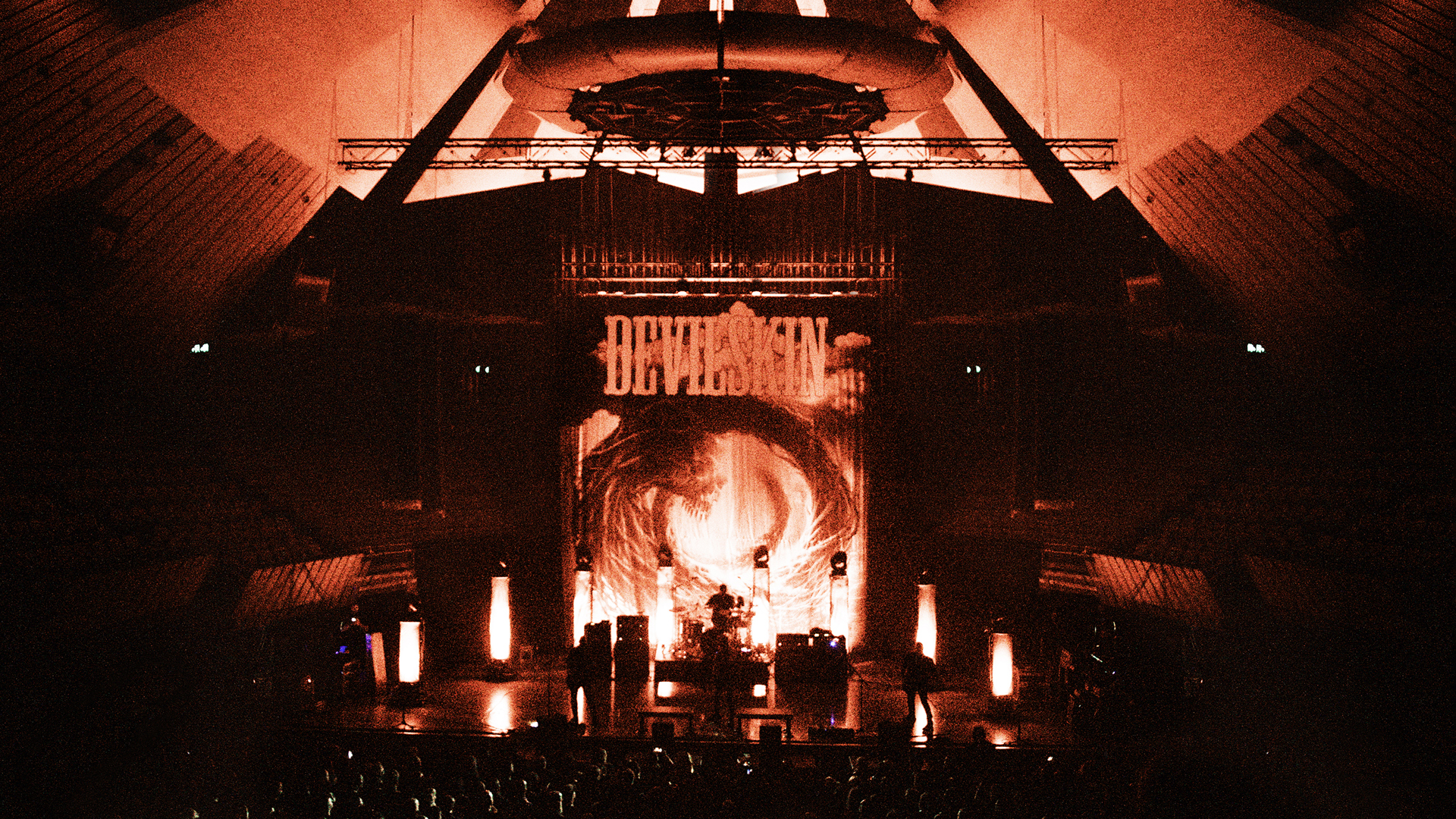 DSC01237 Symmetrical